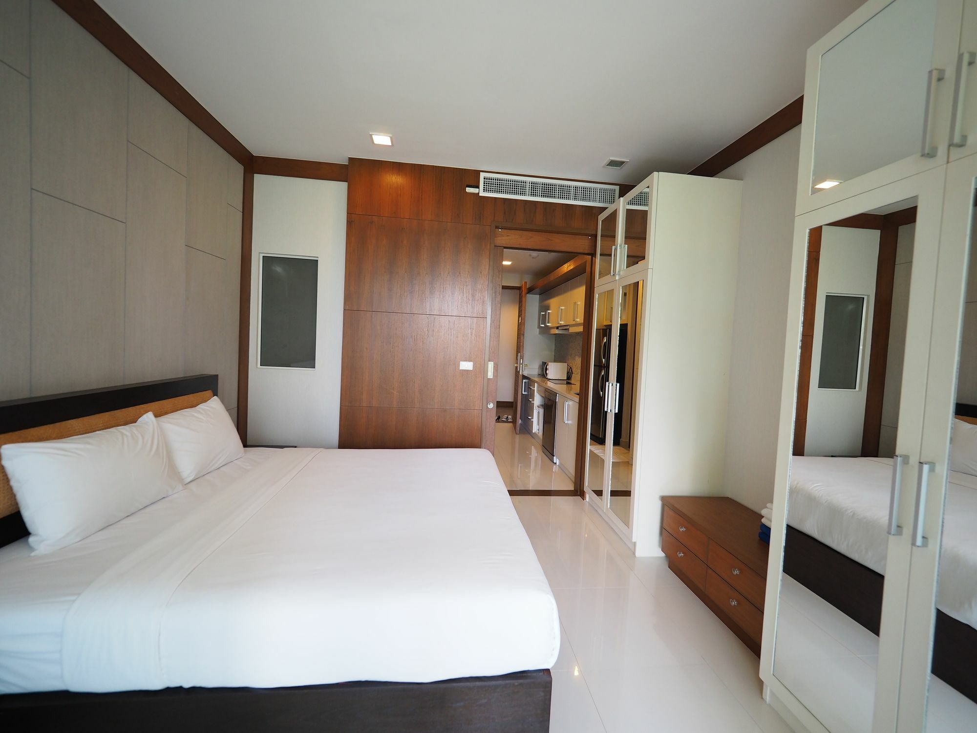 Q Conzept Condominium Karon Luaran gambar
